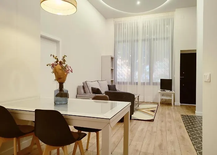 Nuevo Ribera Arcangel Suite